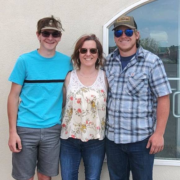 Meet your Posher, Heather - Picture 1 of 1